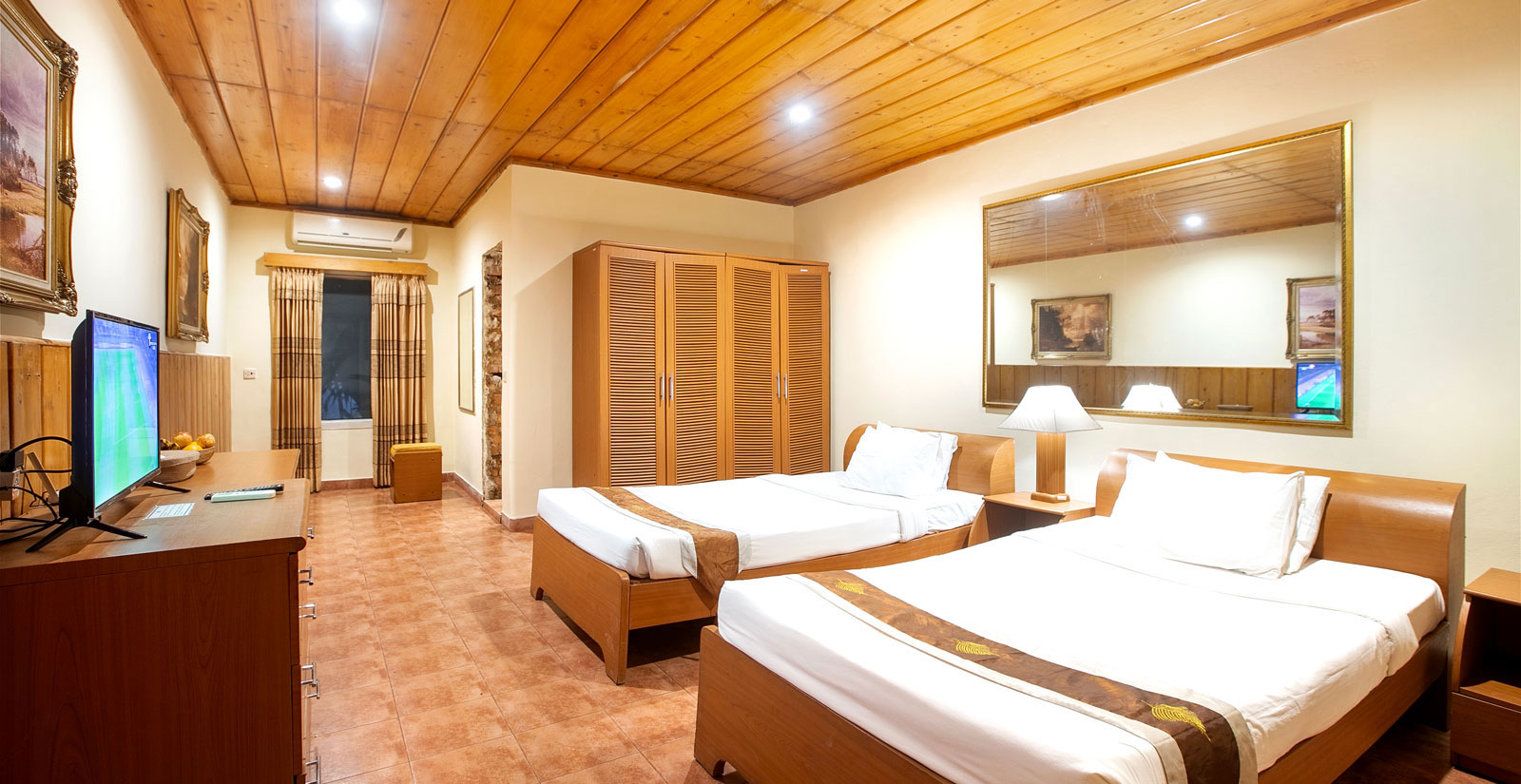 Burra Bungalow Deluxe Room