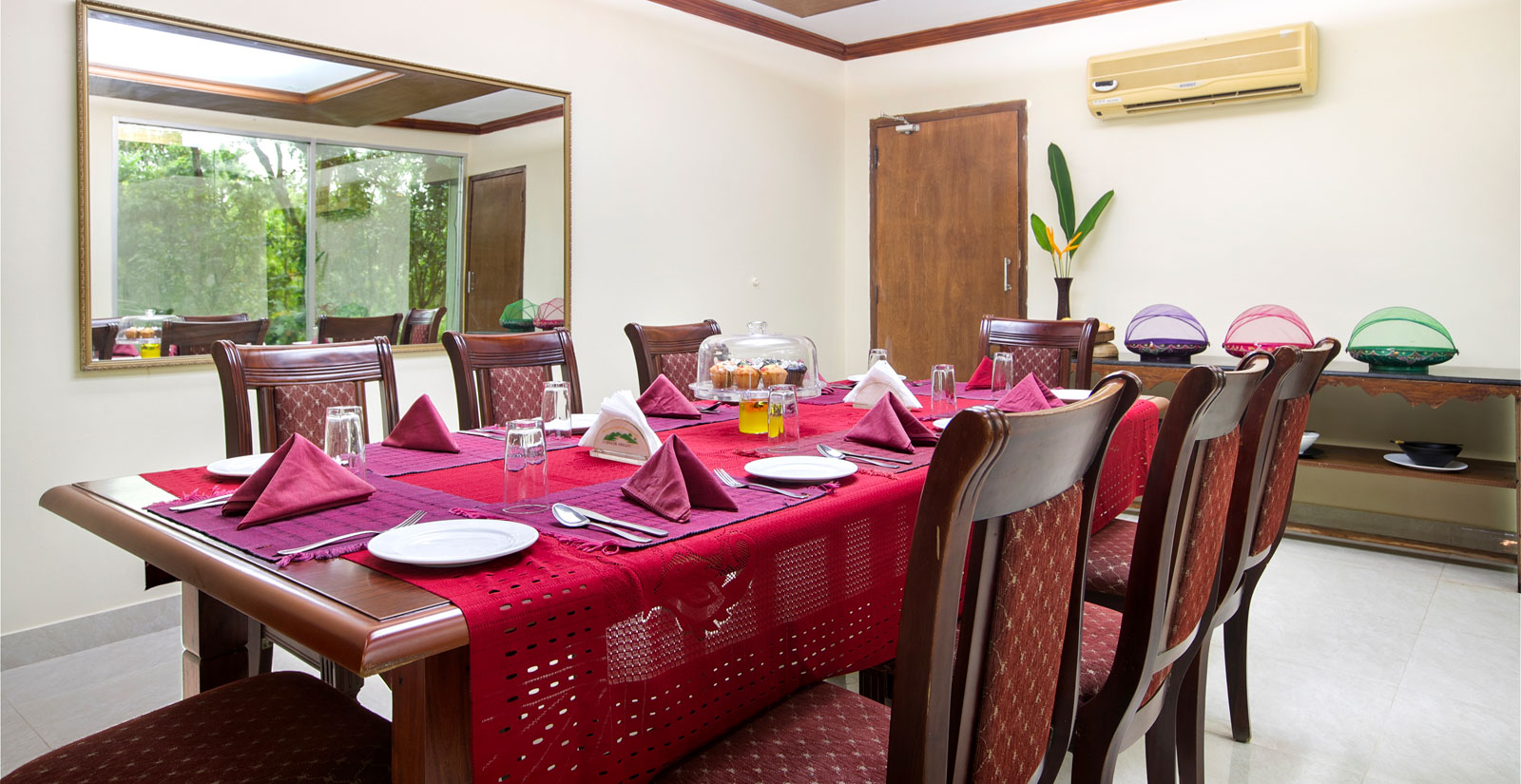 Nazim Villa Dining Room
