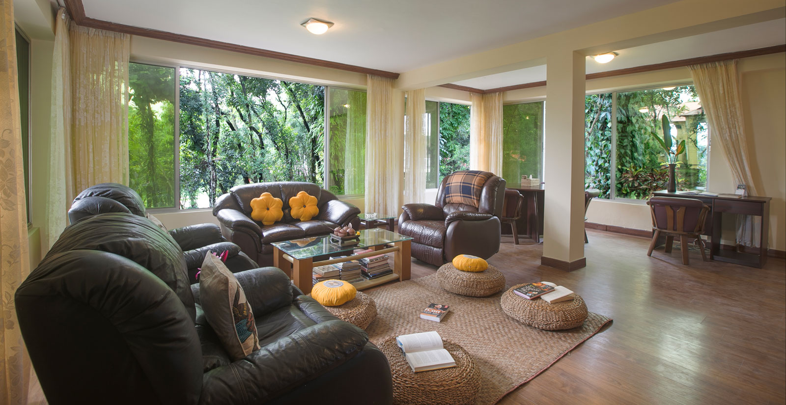 Nazim Villa TV Lounge