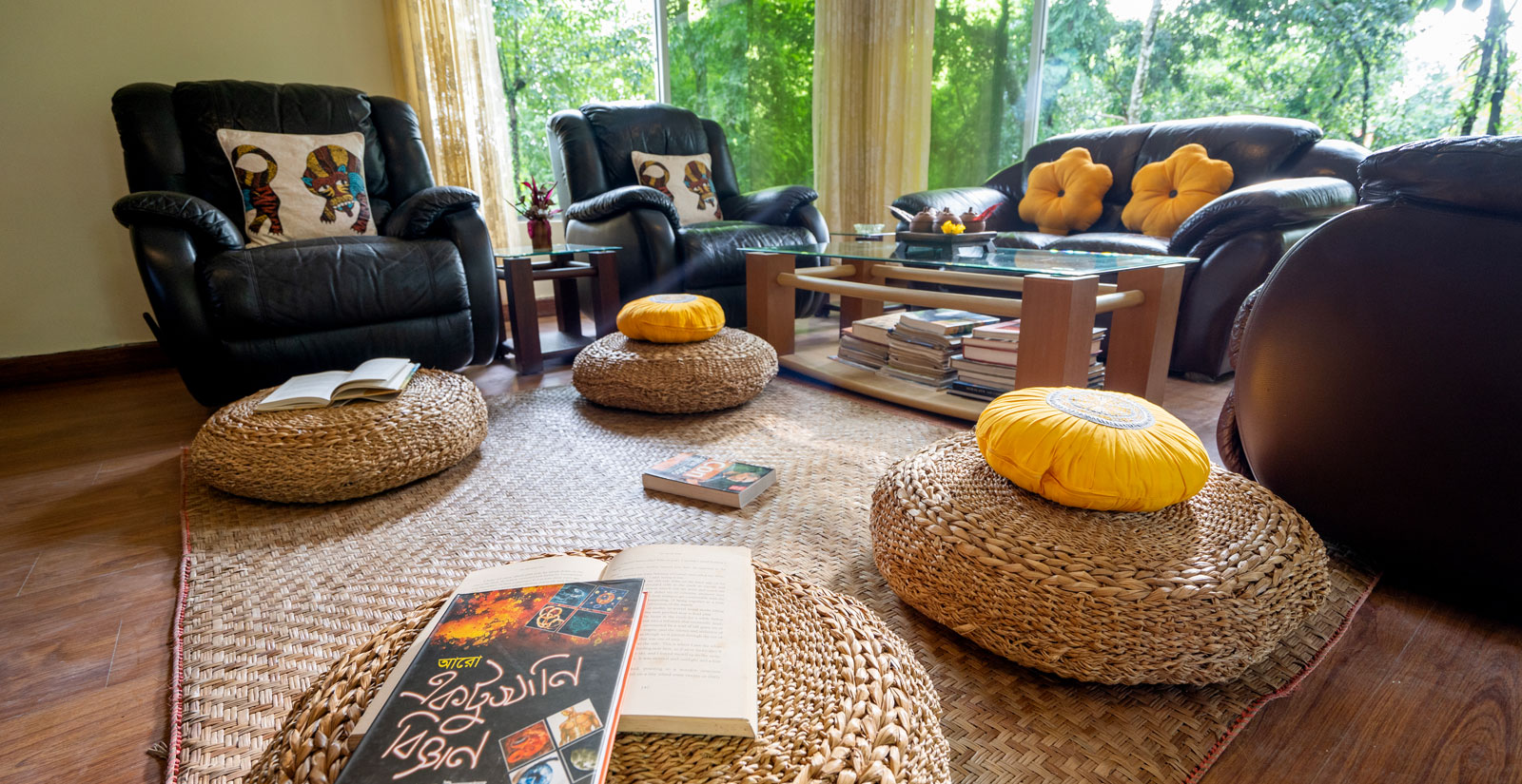 Nazim Villa TV Lounge